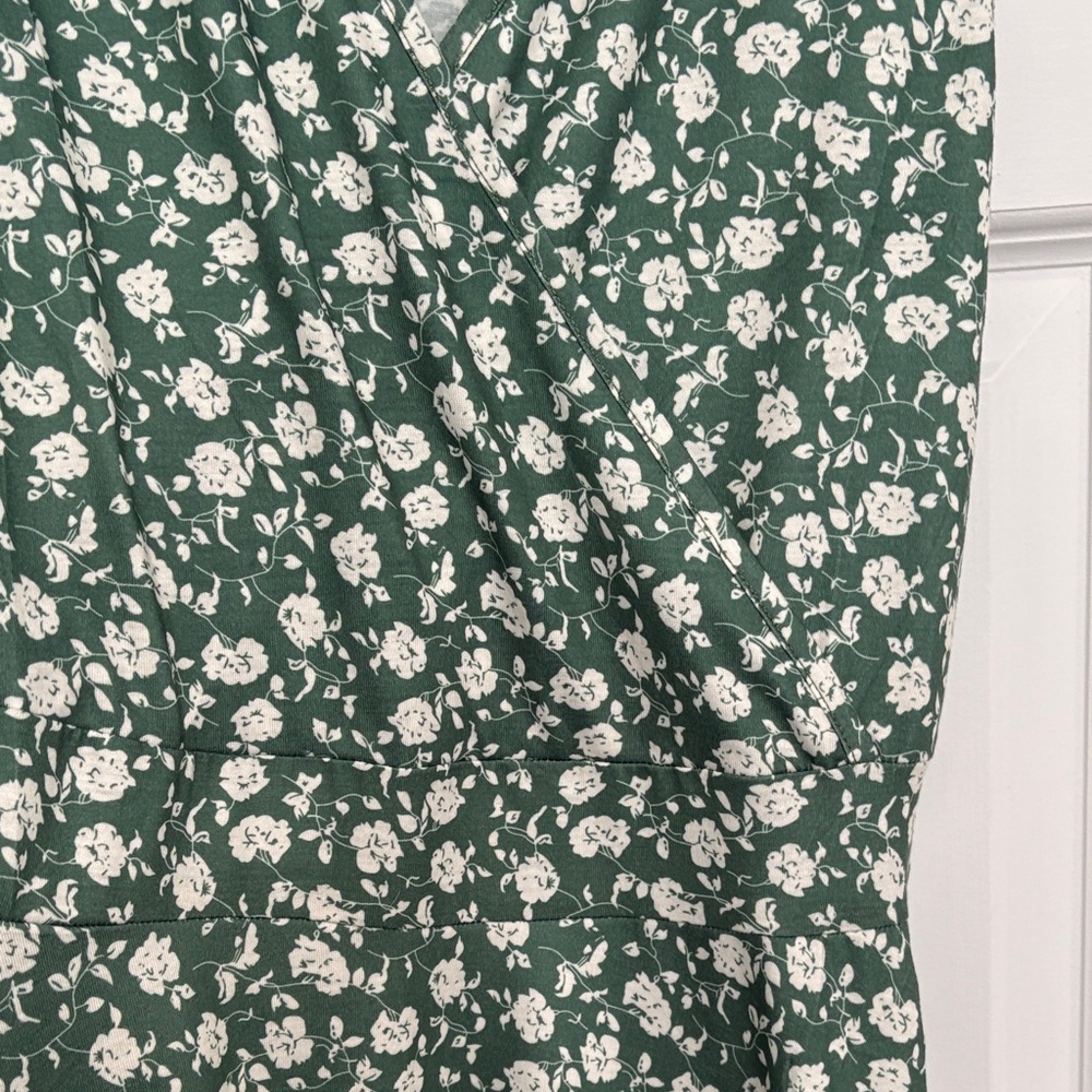 Guberry Floral Green‎ Midi Dress - Picture 5 of 8
